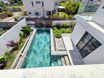 4 Bedroom Villa