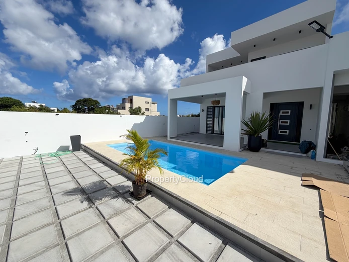 For Rent – 3-Bedroom Townhouse - Mont Choisy