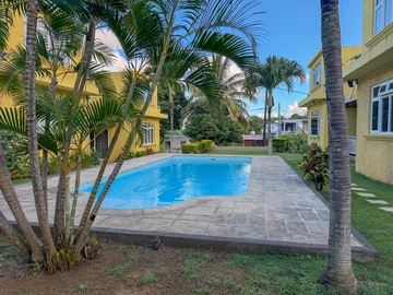 4 Bedroom Townhouse, Duplex