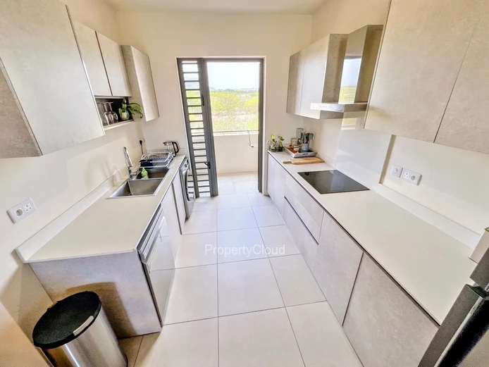 For Rent - 3-Bedroom Penthouse - Cascavelle