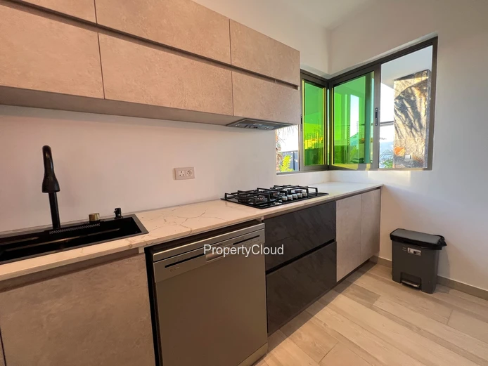For Rent - 3-Bedroom Villa With Pool - Grand Bay