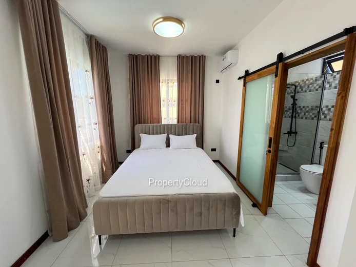 For Rent | Modern 3-Bedroom Villa With Pool | Grand Bay