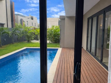 4 Bedroom Villa