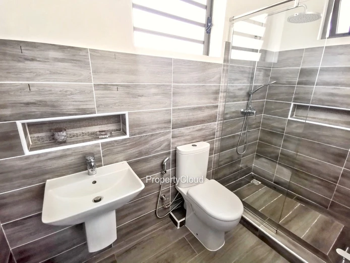For Rent – Three-Bedroom Townhouse In Ebene
