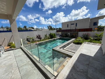 4 Bedroom Villa