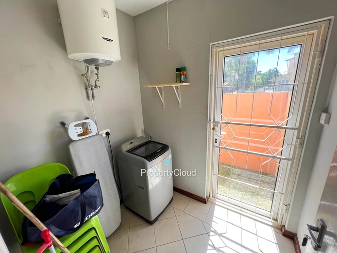 For Rent – 2-Bedroom Townhouse - Cyber-Village - Ebene