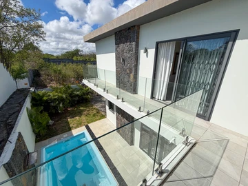 4 Bedroom Villa