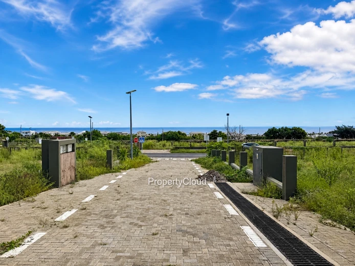 For Sale | Rare Corner Plot | Morcellement Oceanside | Uniciti Smart City