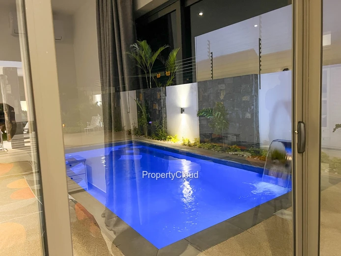 For Rent - 3-Bedroom Villa With Pool - Grand Bay