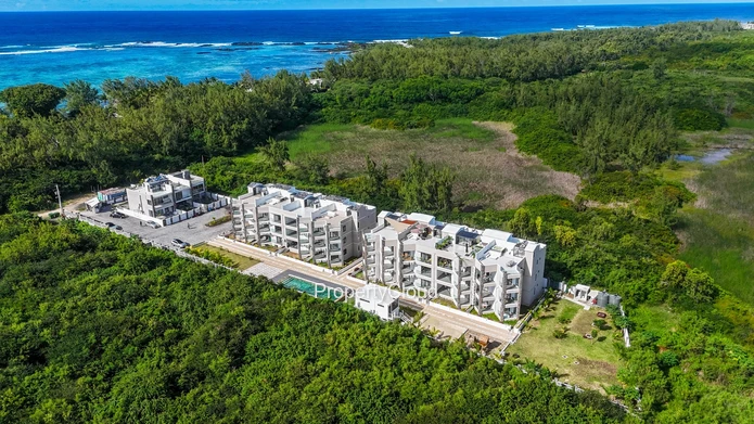 For Rent - 3-Bedroom Penthouse - Poste Lafayette/Roches Noires