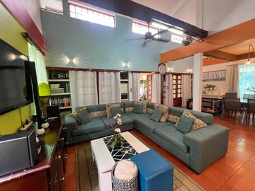 4 Bedroom Villa