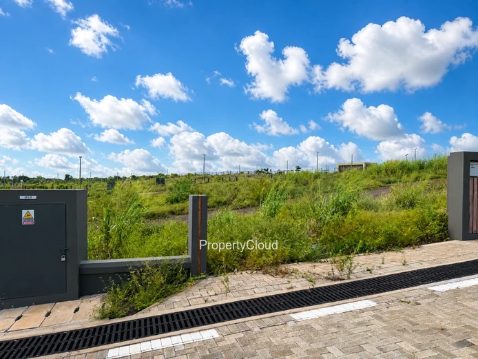 For Sale | Rare Corner Plot | Morcellement Oceanside | Uniciti Smart City