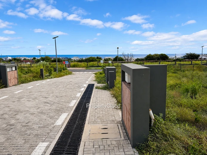 For Sale | Rare Corner Plot | Morcellement Oceanside | Uniciti Smart City