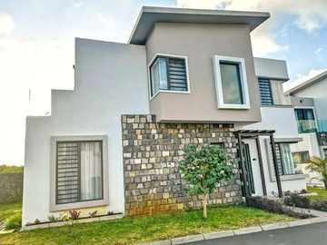 3 Bedroom Townhouse, Duplex