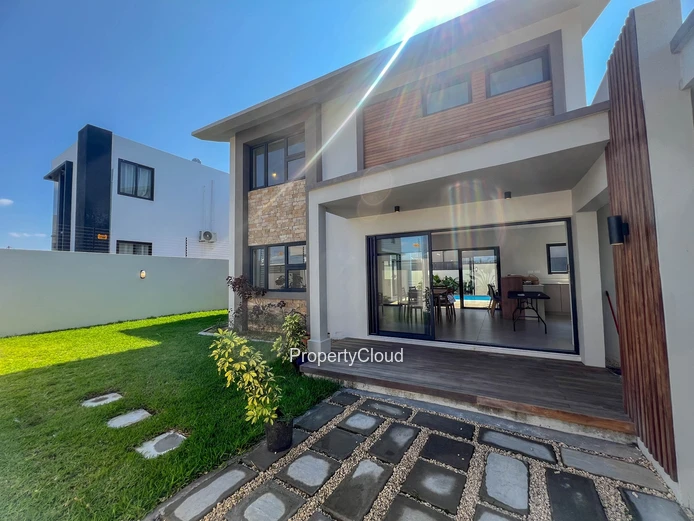 For Rent - Brand New 4-Bedroom Villa - Grand Bay