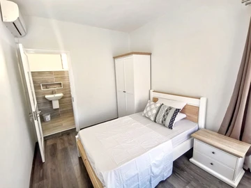 3 Bedroom Townhouse, Duplex