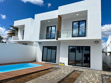 4 Bedroom Villa
