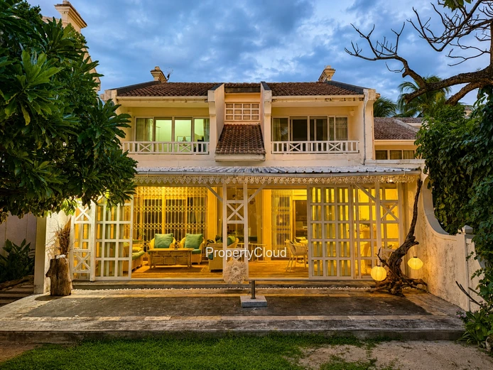 FOR RENT | 3- BEDROOM BEACHFRONT TOWNHOUSE | PALMAR, EAST COAST | East Mauritius