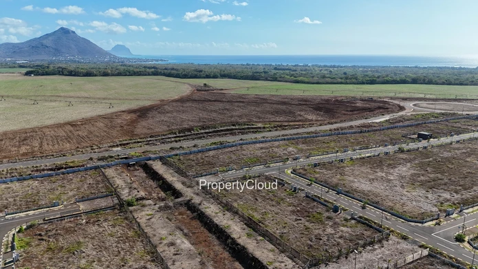 For Sale - 3 Plots Of Land - Cascavelle