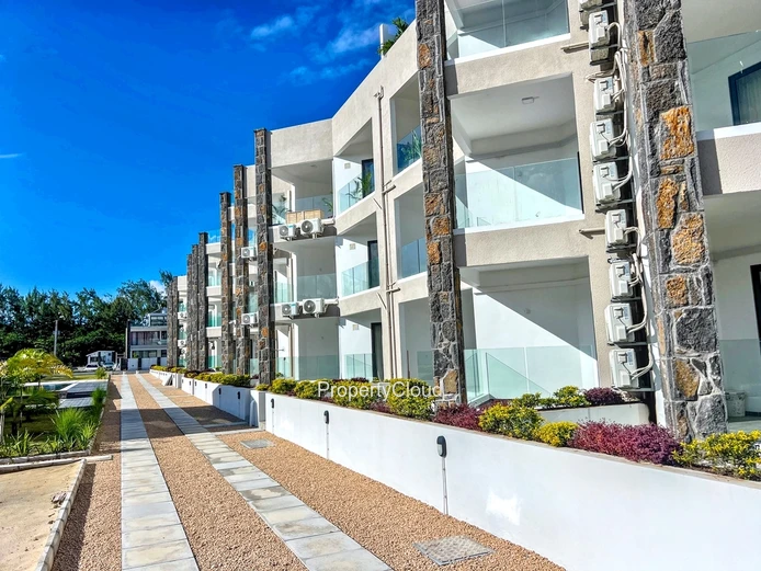 For Sale - 2-Bedroom Penthouse - Poste Lafayette/Roches Noires