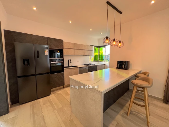For Rent - 3-Bedroom Villa With Pool - Grand Bay