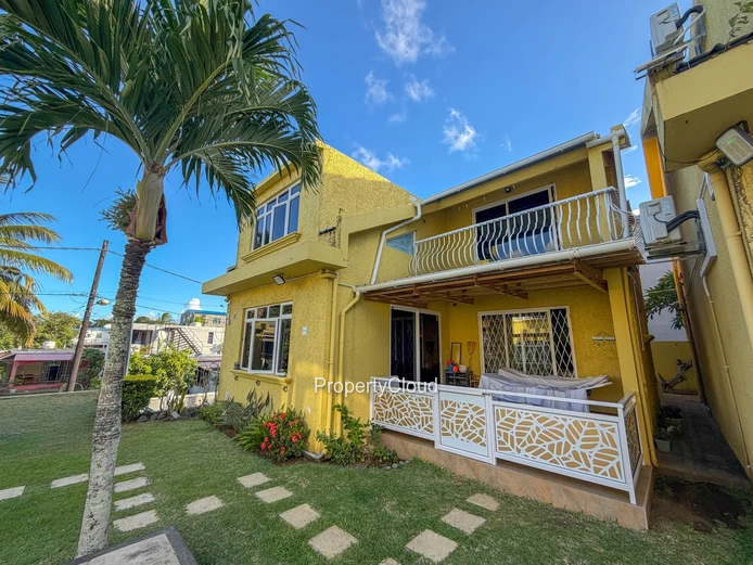 Duplex in Grand Bay next to La Croisette/Super U | Secure Residence 