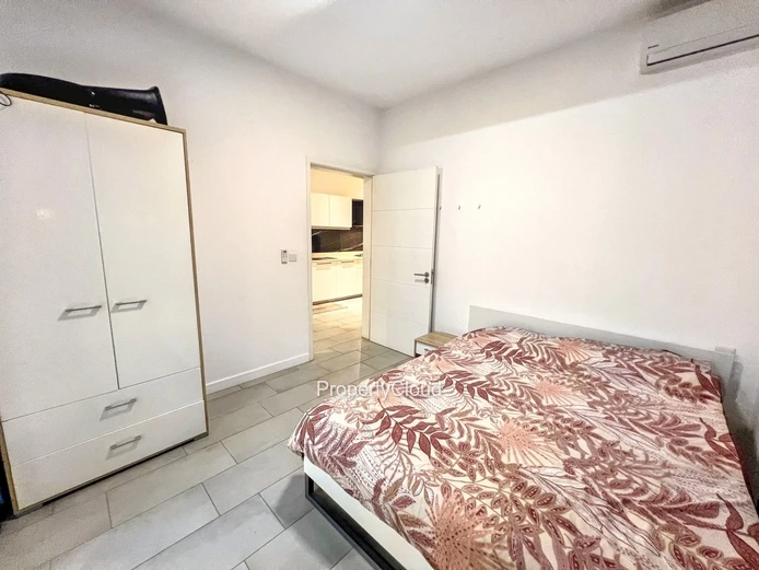 À Louer - Appartement De 2 Chambres - Ebene