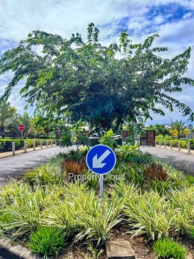 À Vendre - Terrain Résidentiel - Beau Vallon