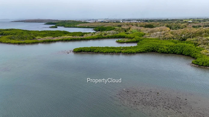 For Sale - Plot Of Land (Near The Sea) - Poudre D'or Hamlet 