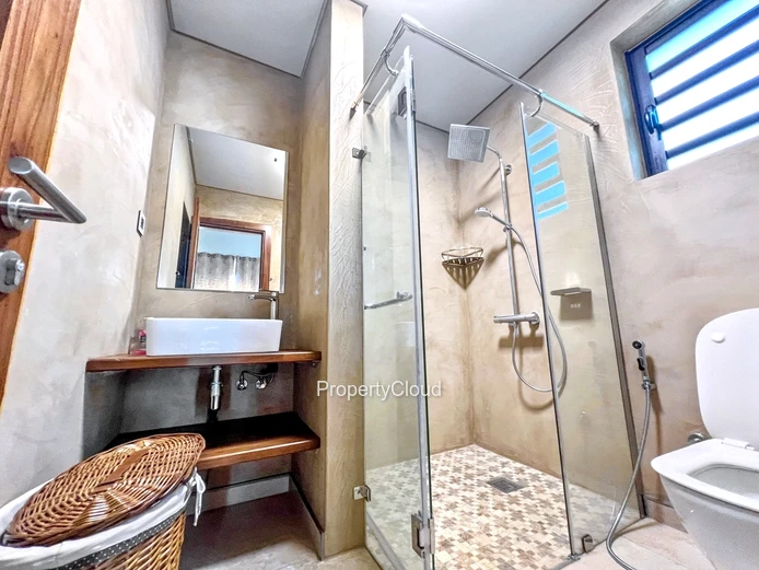 À Louer - Villa De 4 Chambres - Flic En Flac