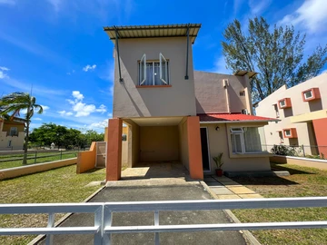 3 Bedroom Townhouse, Duplex
