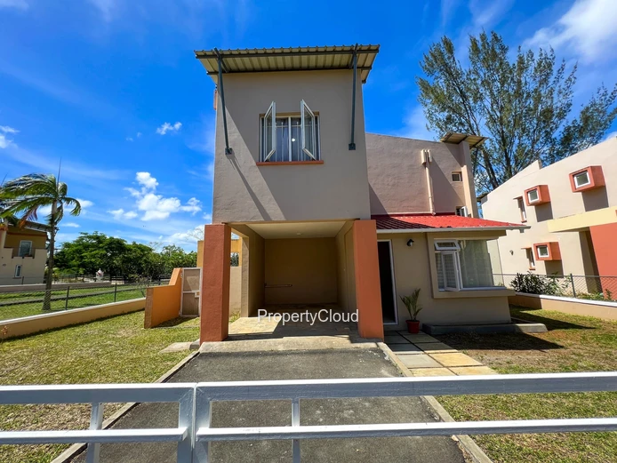 For Rent – 2-Bedroom Townhouse - Cyber-Village - Ebene
