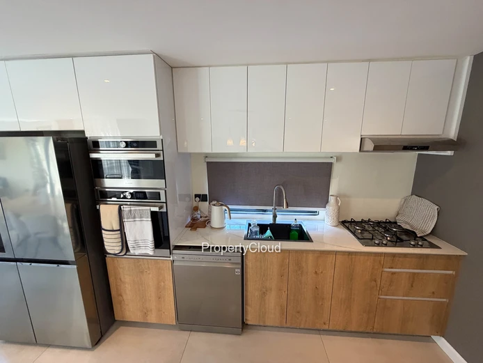 For Rent - 4-Bedroom Villa - Pereybère