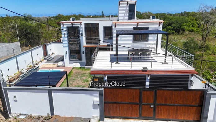 For Rent | Modern 3-Bedroom Villa With Pool | Grand Bay